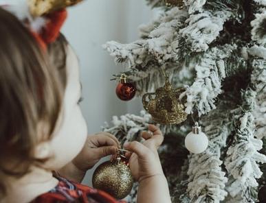  στολίζω νωρίτερα