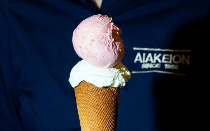 αιάκειον παγωτό φιστίκι 