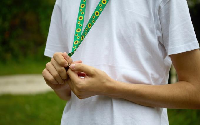 SUNFLOWER LANYARD