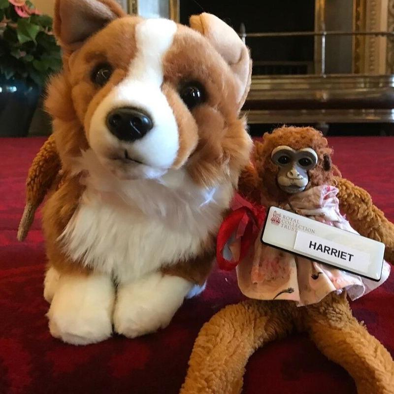 boom το παλάτι του Μπάκιγχαμ επέστρεψε λούτρινο παιχνίδι που είχε χαθεί