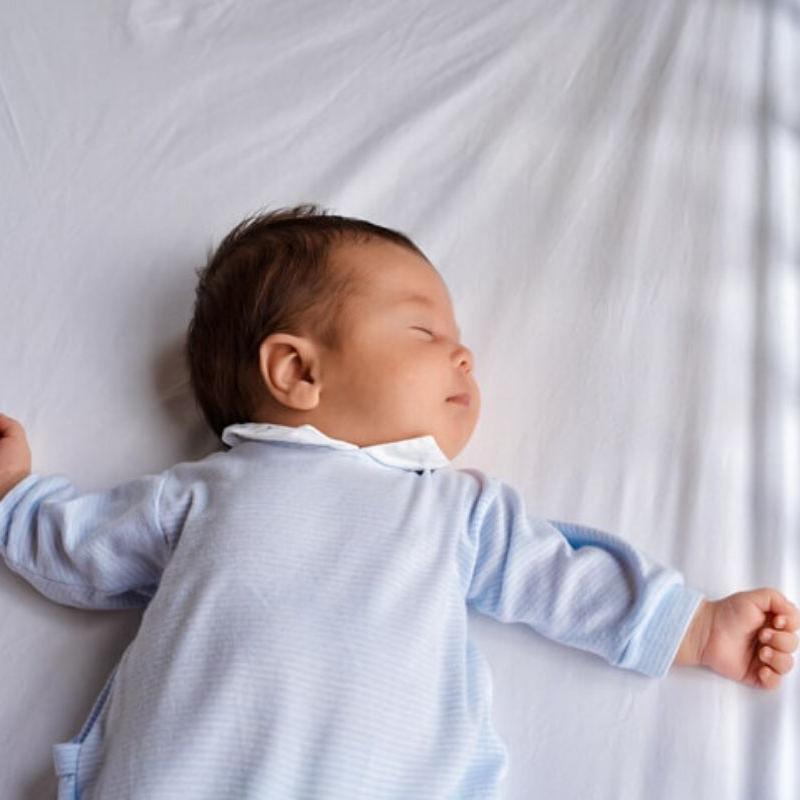 boom-to-chamogelo-tou-paidiou