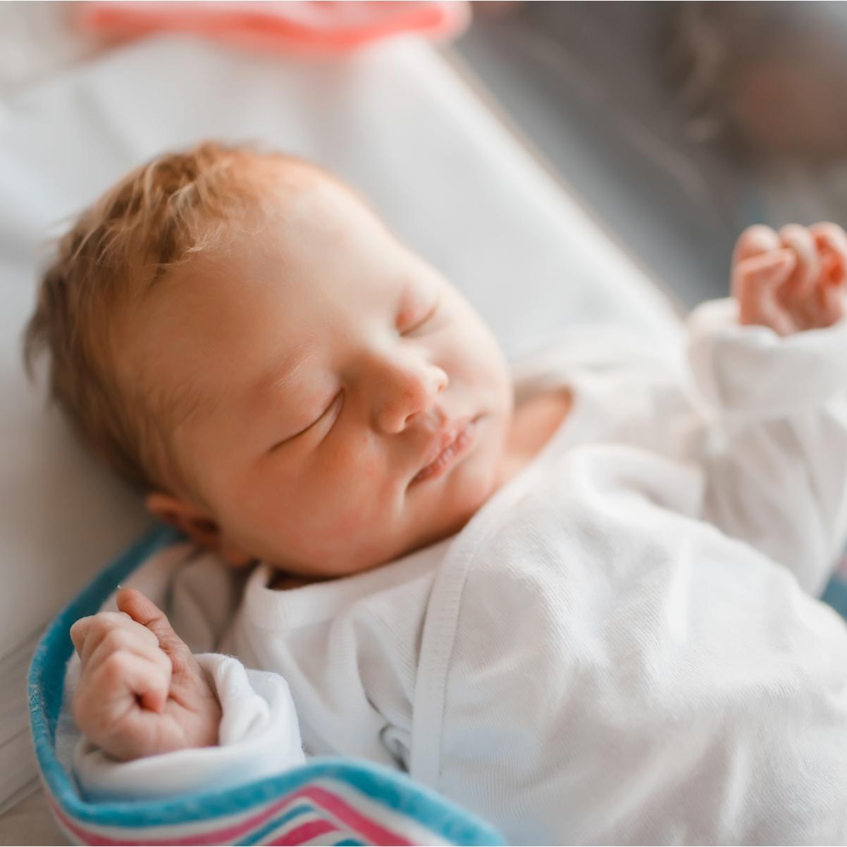 boom δήλωση γέννησης μόνο στο μαιευτήριο