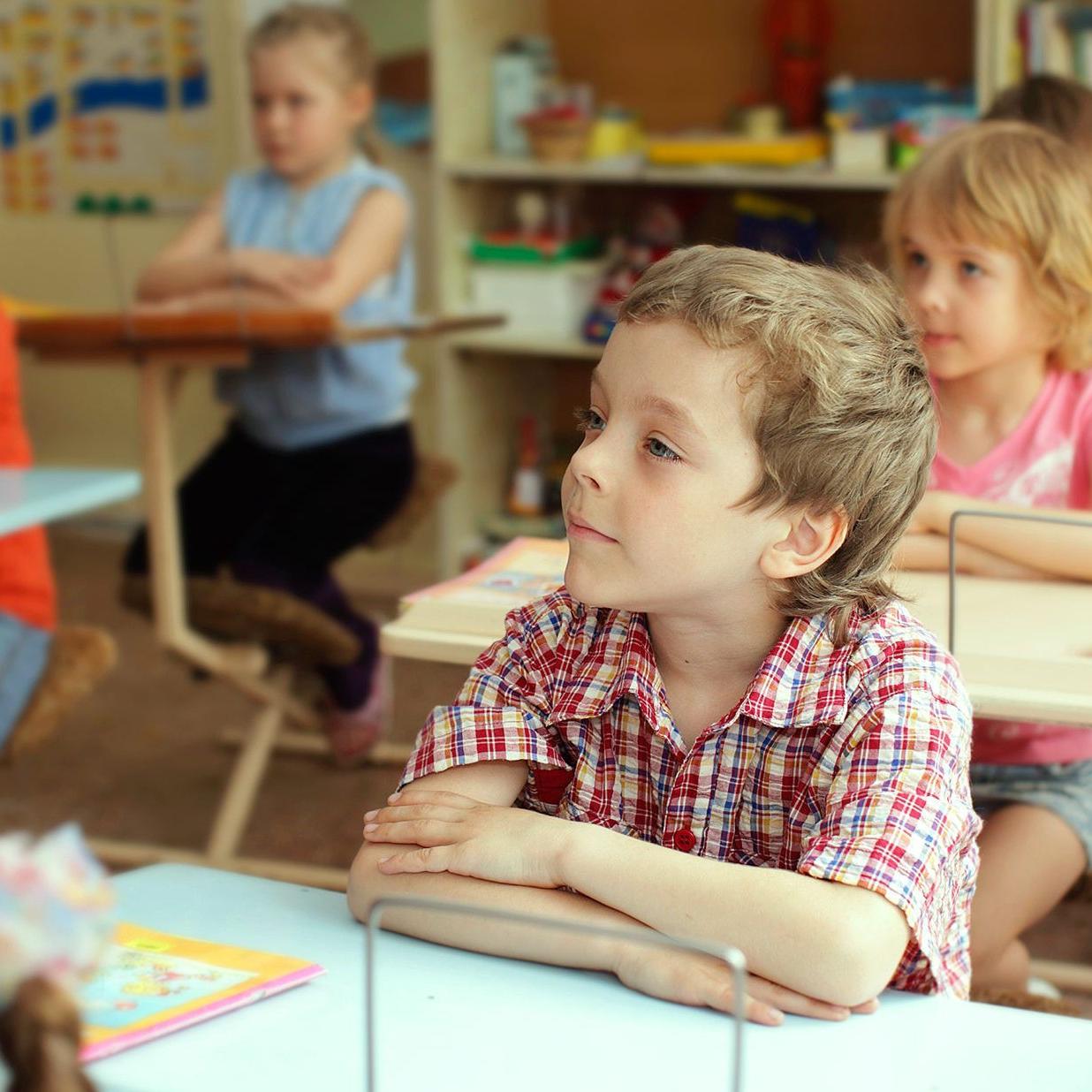 κορωνοιος σχολεία