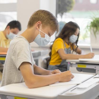 μάσκα στα σχολεία 