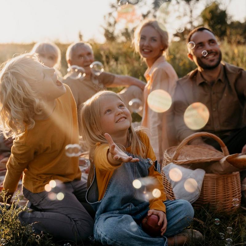 ευτυχισμένα παιδιά 