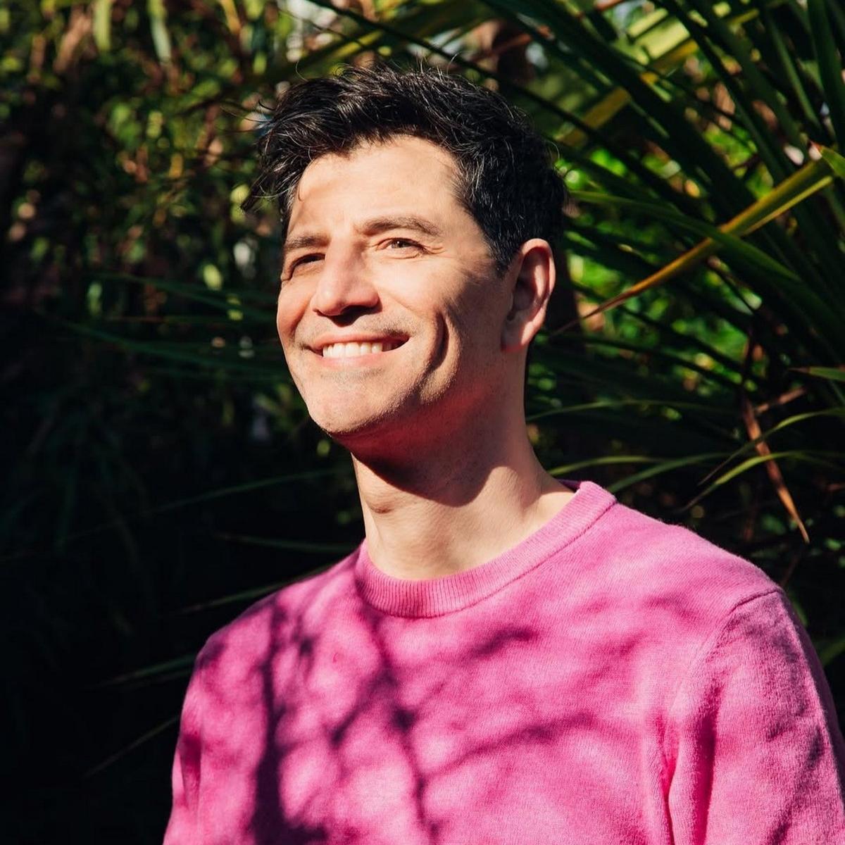 Σάκης Ρουβάς 