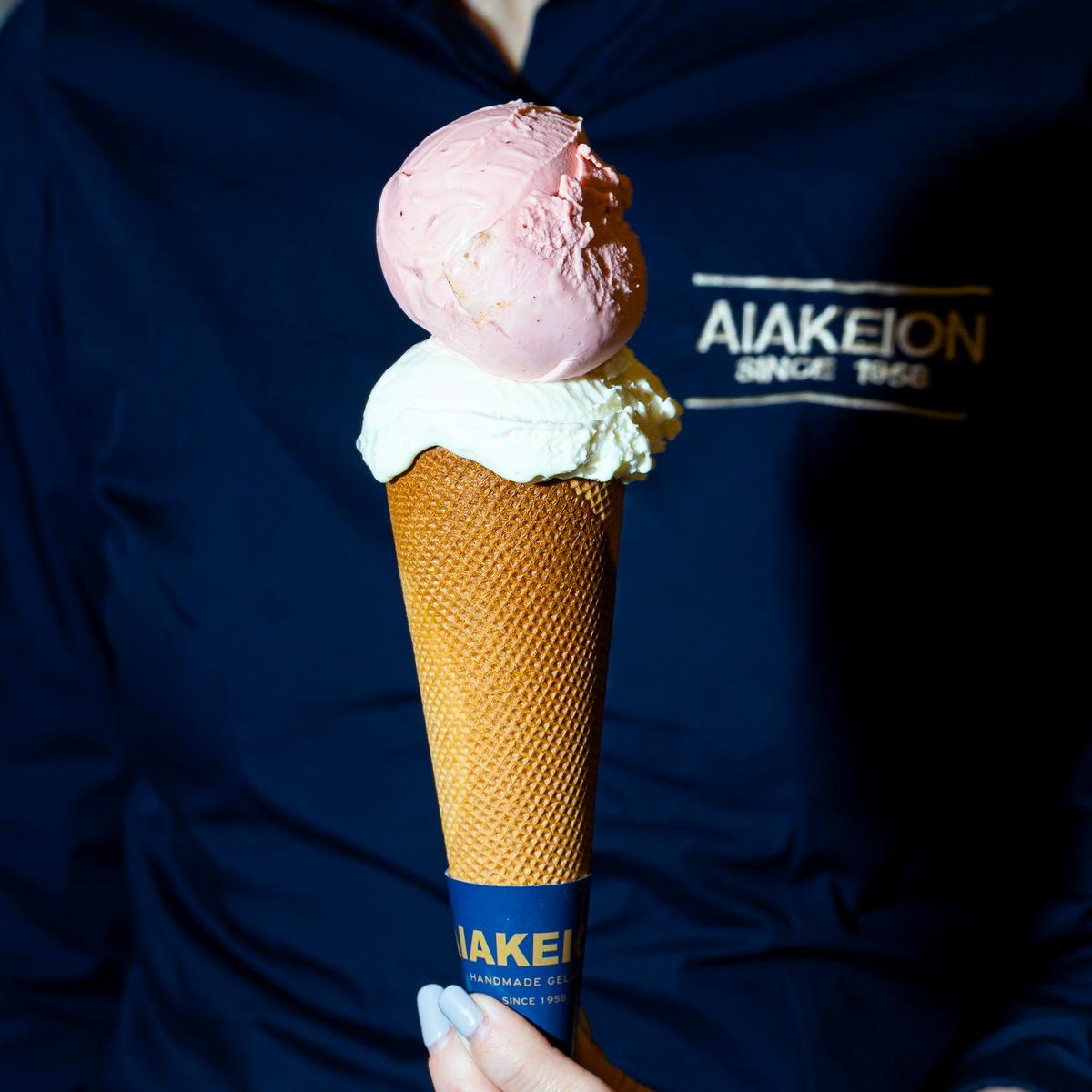 αιάκειον παγωτό φιστίκι 