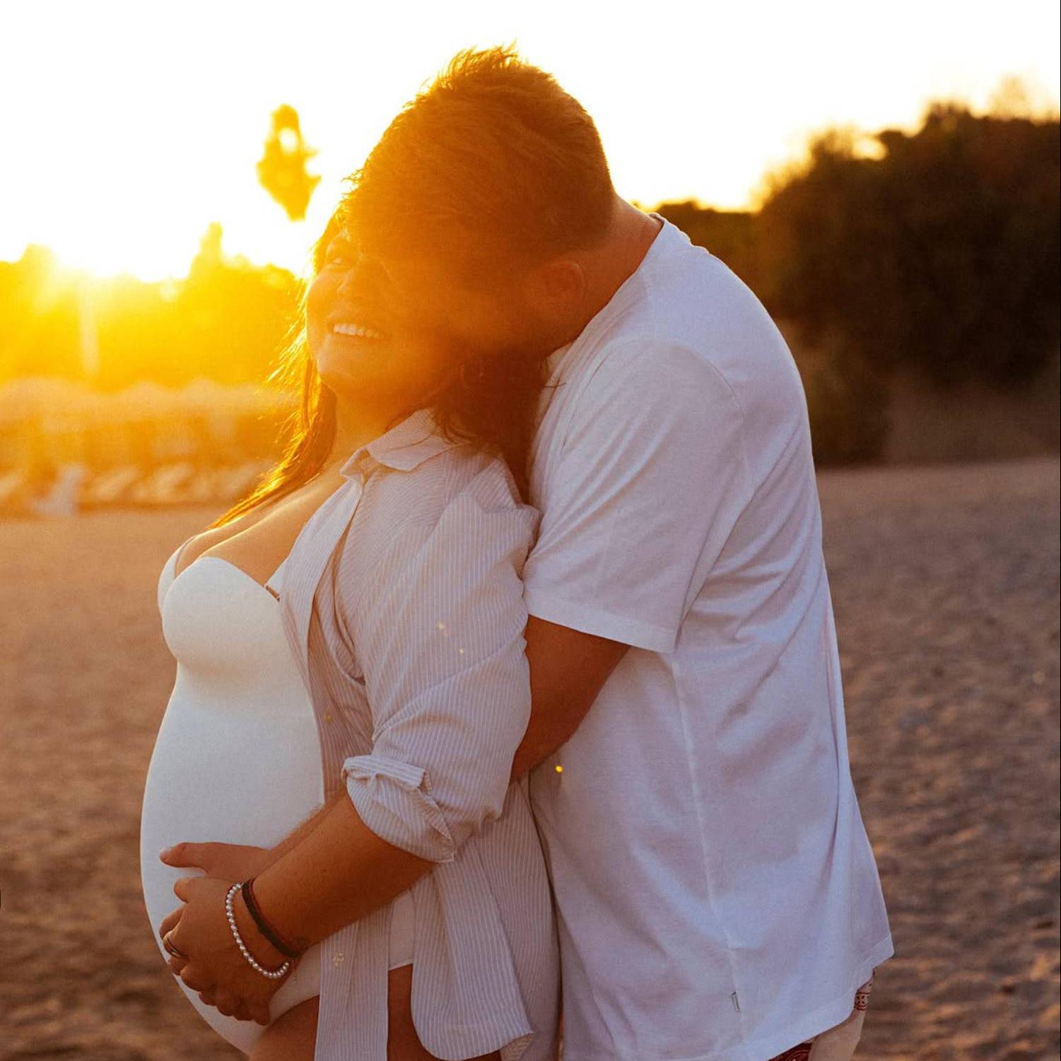 PREGNANCY ANNOUNCEMENTS