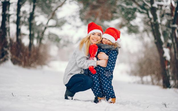 Αν θέλετε να είναι τα παιδιά σας ευτυχισμένα, αυτές τις γιορτές δώστε τους περισσότερες εμπειρίες παρά παιχνίδια! 
