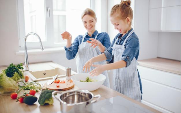 boom μαγειρεύουμε με τα παιδιά μας