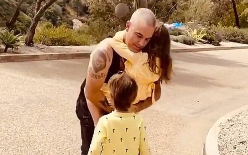 boom-mag-robbie-williams