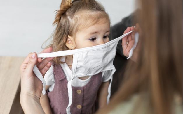 boom δωρεάν μάσκες μαθητές