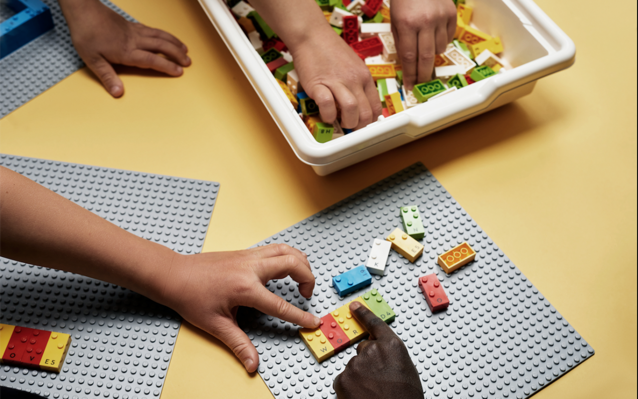 boom lego braille