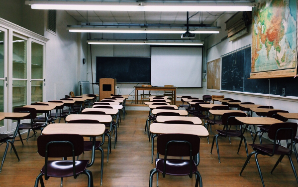 boom άνοιγμα σχολείων