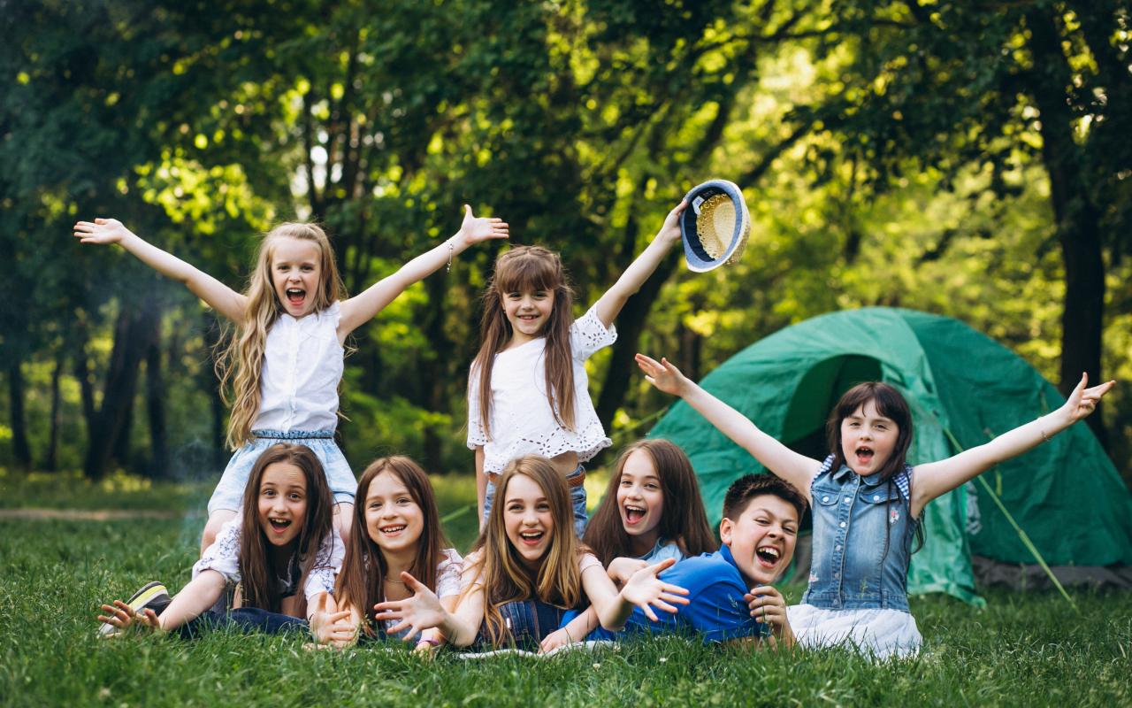 Κατασκήνωση με μάσκες και αποστάσεις