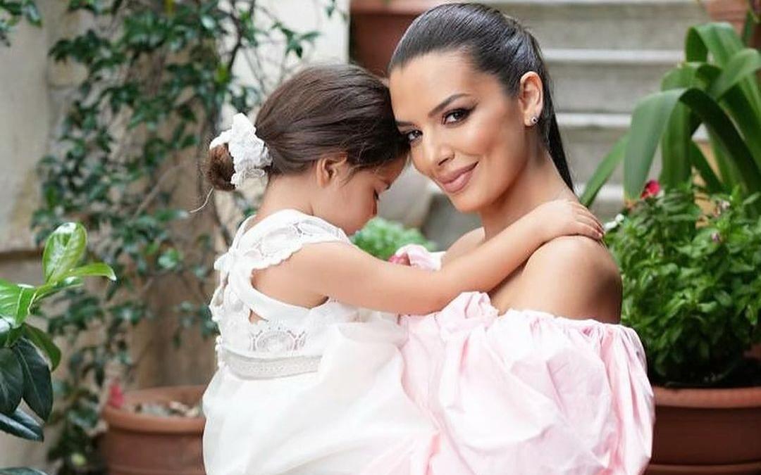 Νικολέττα Ράλλη