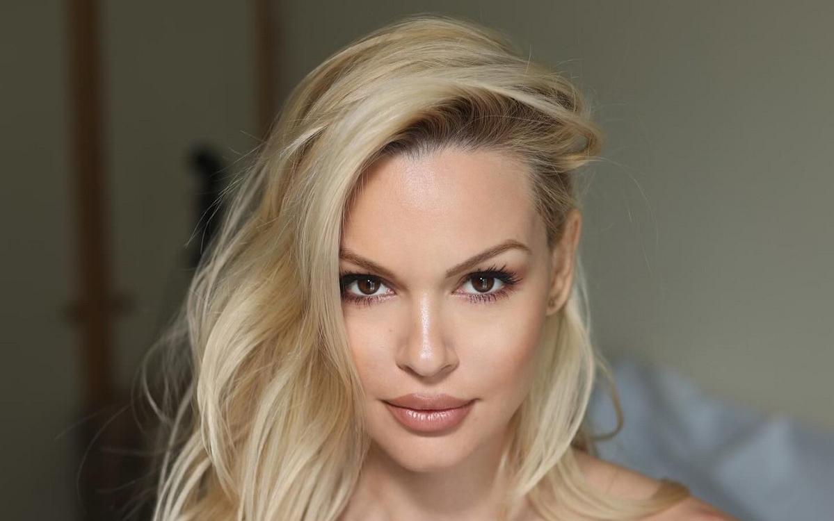 Βίκυ Κάβουρα έγκυος 