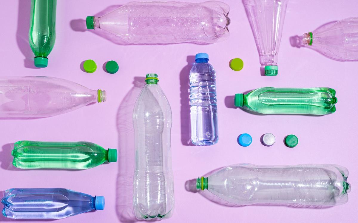 ανακύκλωση πλαστικό μπουκάλι 