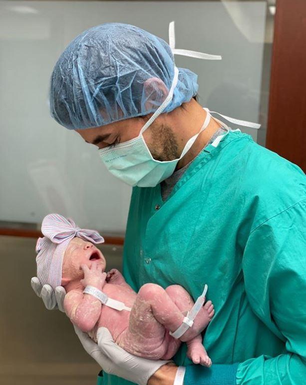 boom enrique inglesias μπαμπάς δεύτερη φορά