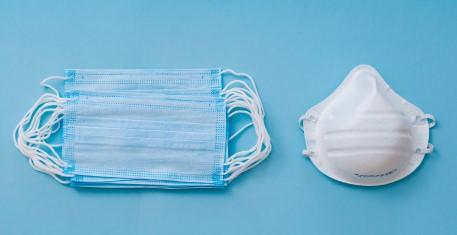 boom υφασμάτινη μάσκα ή ιατρική