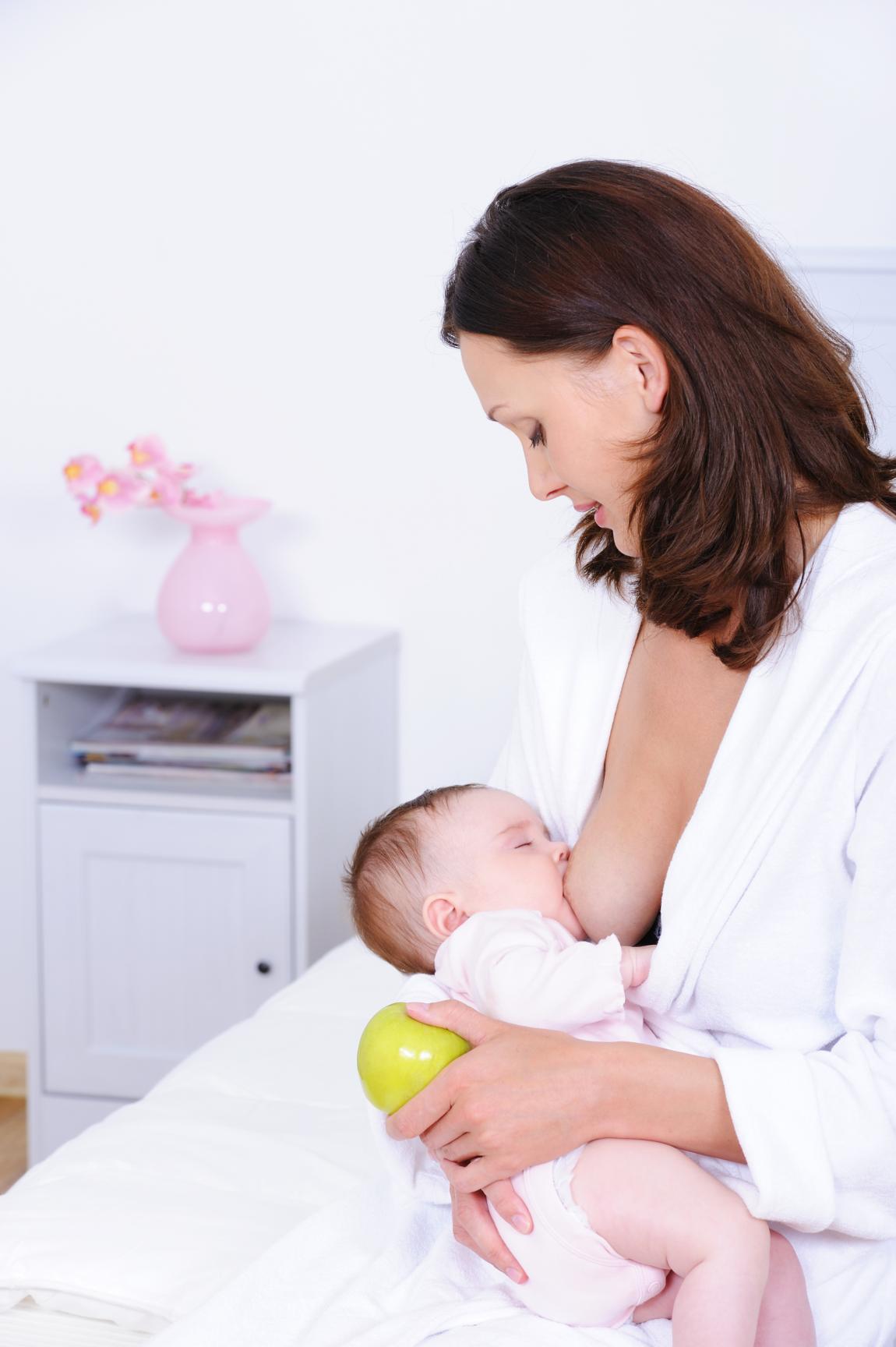 boom-breastfeeding